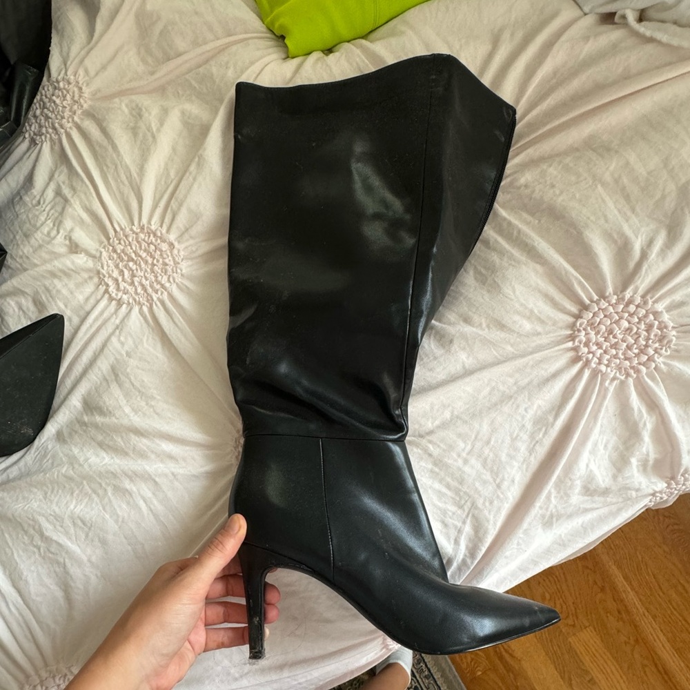 Heel boots